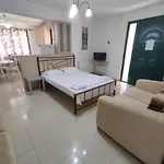Karavela 's House 1 Διαμέρισμα