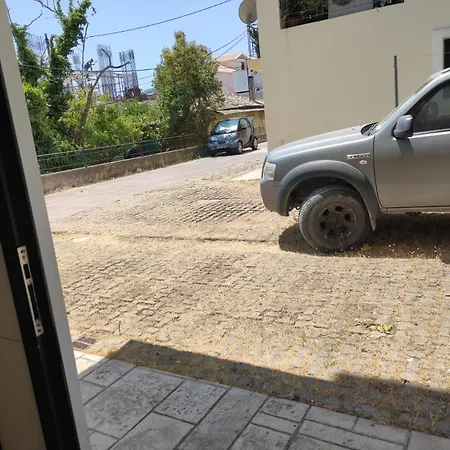Karavela 's House 1 Διαμέρισμα