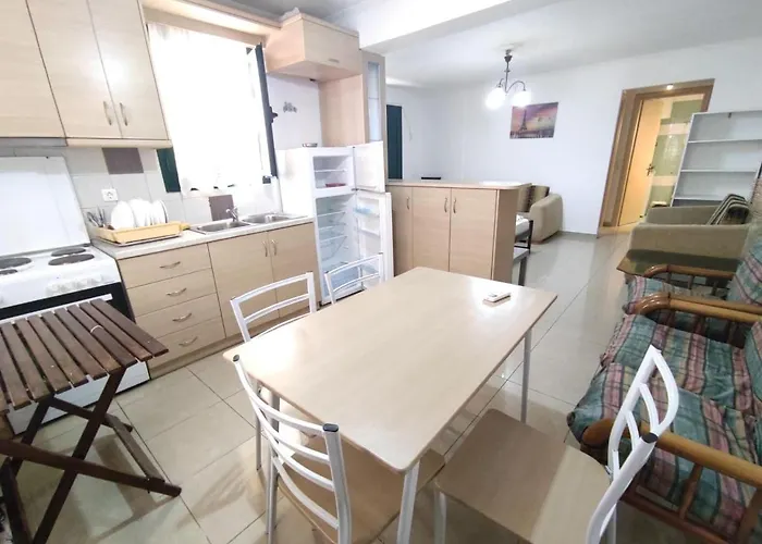 Karavela 's House 1 아파트